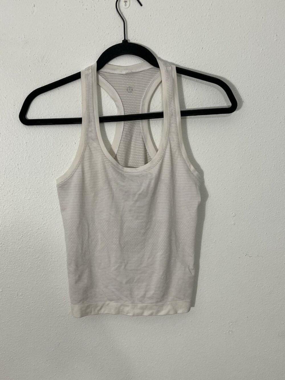 Lululemon Cream Ivory Swiftly Tech Tank Top Size 4 Race Length